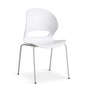 Linea Dining Chair kombinerer moderne design med funktionalitet. Stolen er fremstillet af holdbart