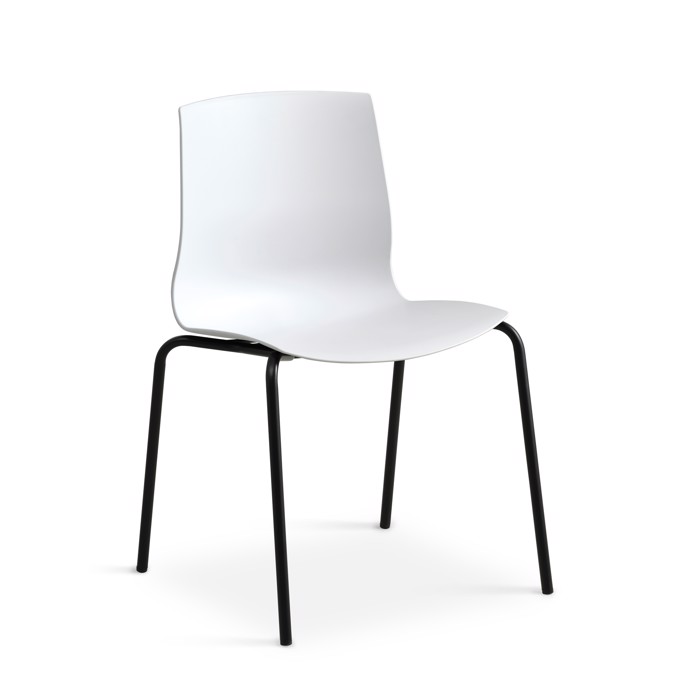 Liv - White Den elegante Chair i tidløse farve "white" er